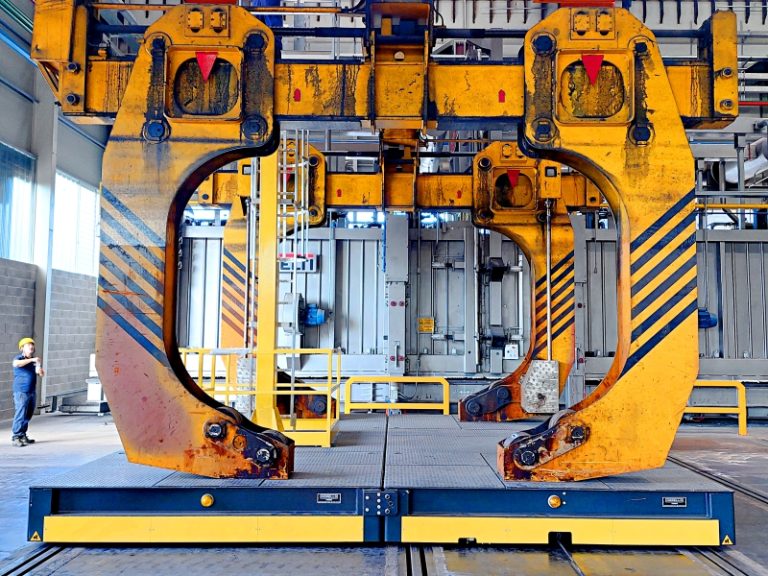 30 T - LINKED RAIL CARRIERS FOR HEAVY DUTY LOADS - SBR