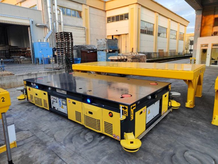 40 T - OMNIDIRECTIONAL AMR AGV VEHICLE FOR OUTDOOR